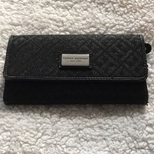 Tommy Hilfiger Checkbook Organizer Clutch Wallet